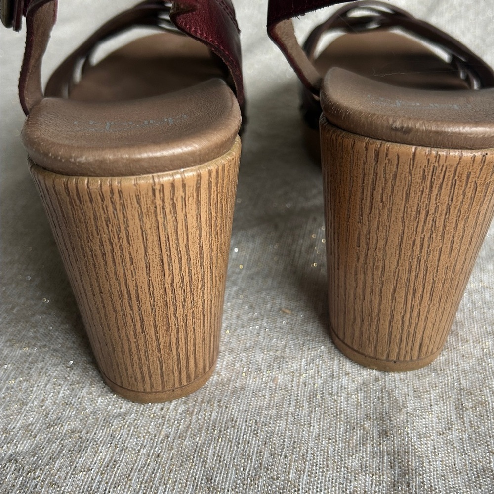 Dansko Dawson Sandals Strappy Leather Platforms Block Heels Woodgrain Size 40 - Picture 7 of 10